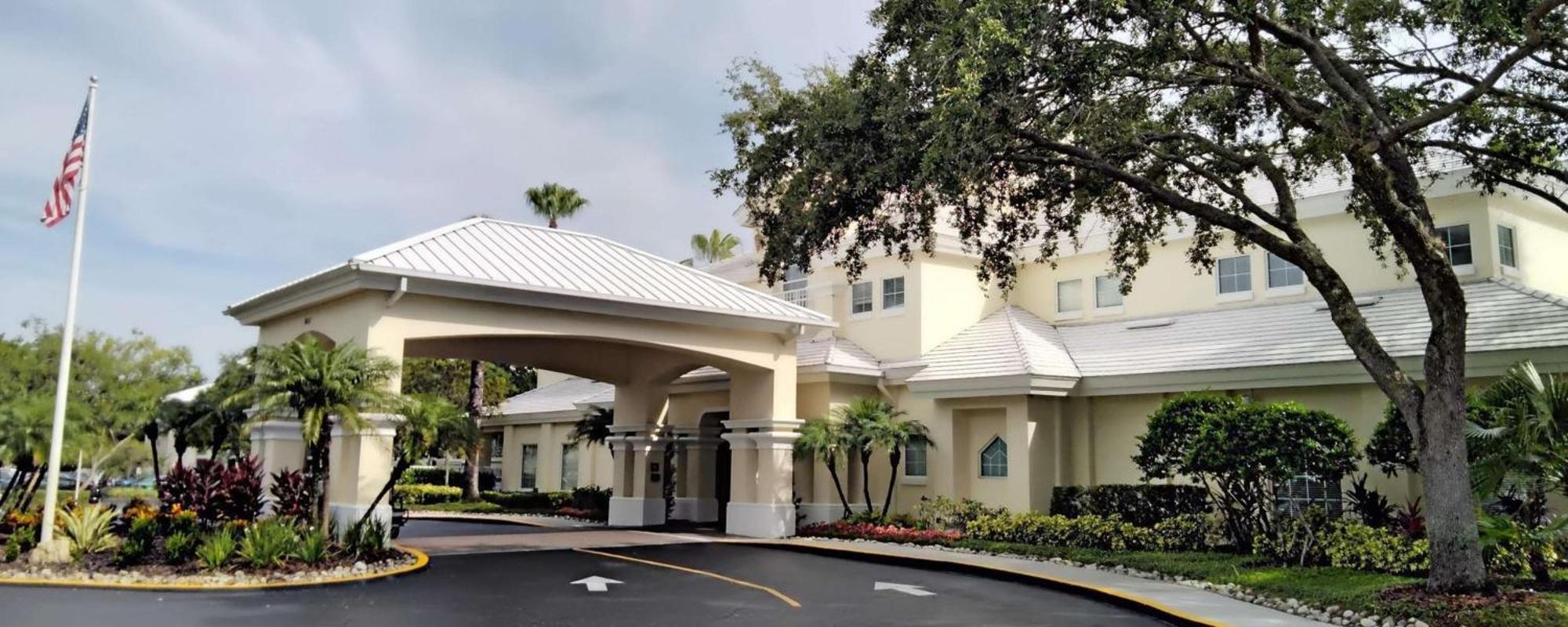 Hilton Vacation Club Cypress Pointe Orlando Hotel Exterior photo