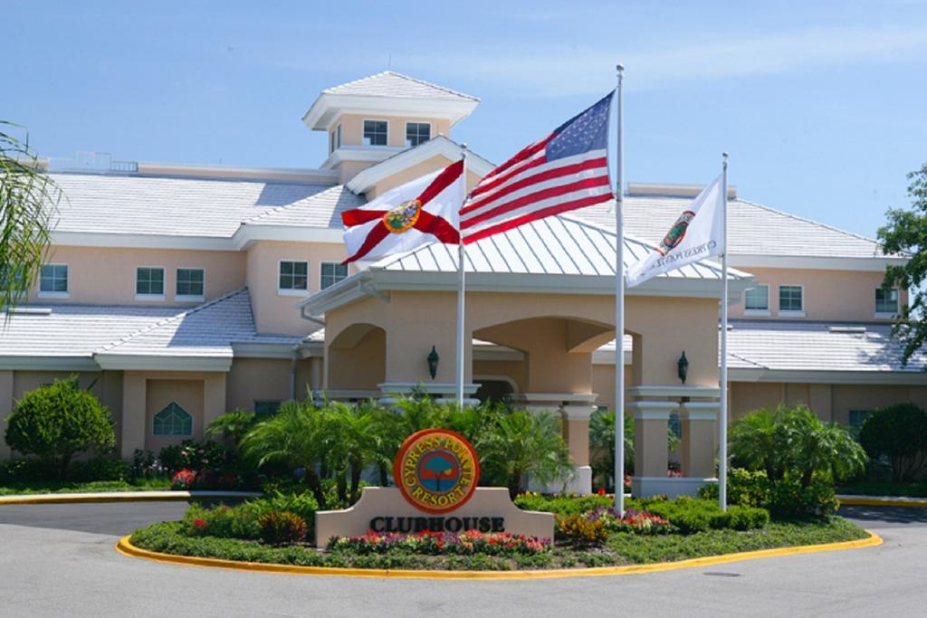Hilton Vacation Club Cypress Pointe Orlando Hotel Lake Buena Vista Exterior photo