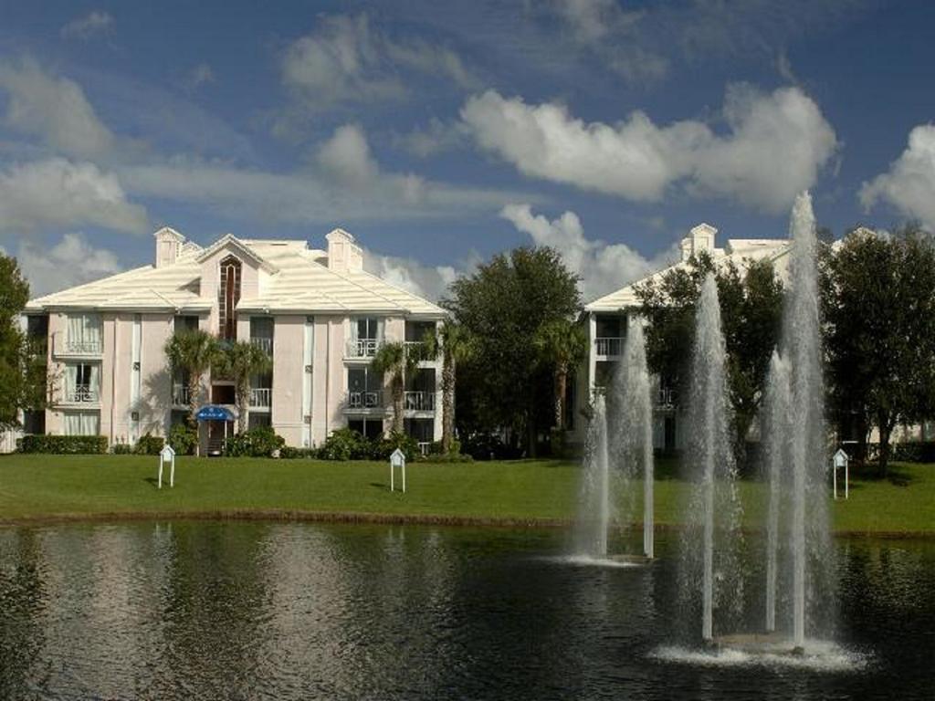 Hilton Vacation Club Cypress Pointe Orlando Hotel Lake Buena Vista Exterior photo